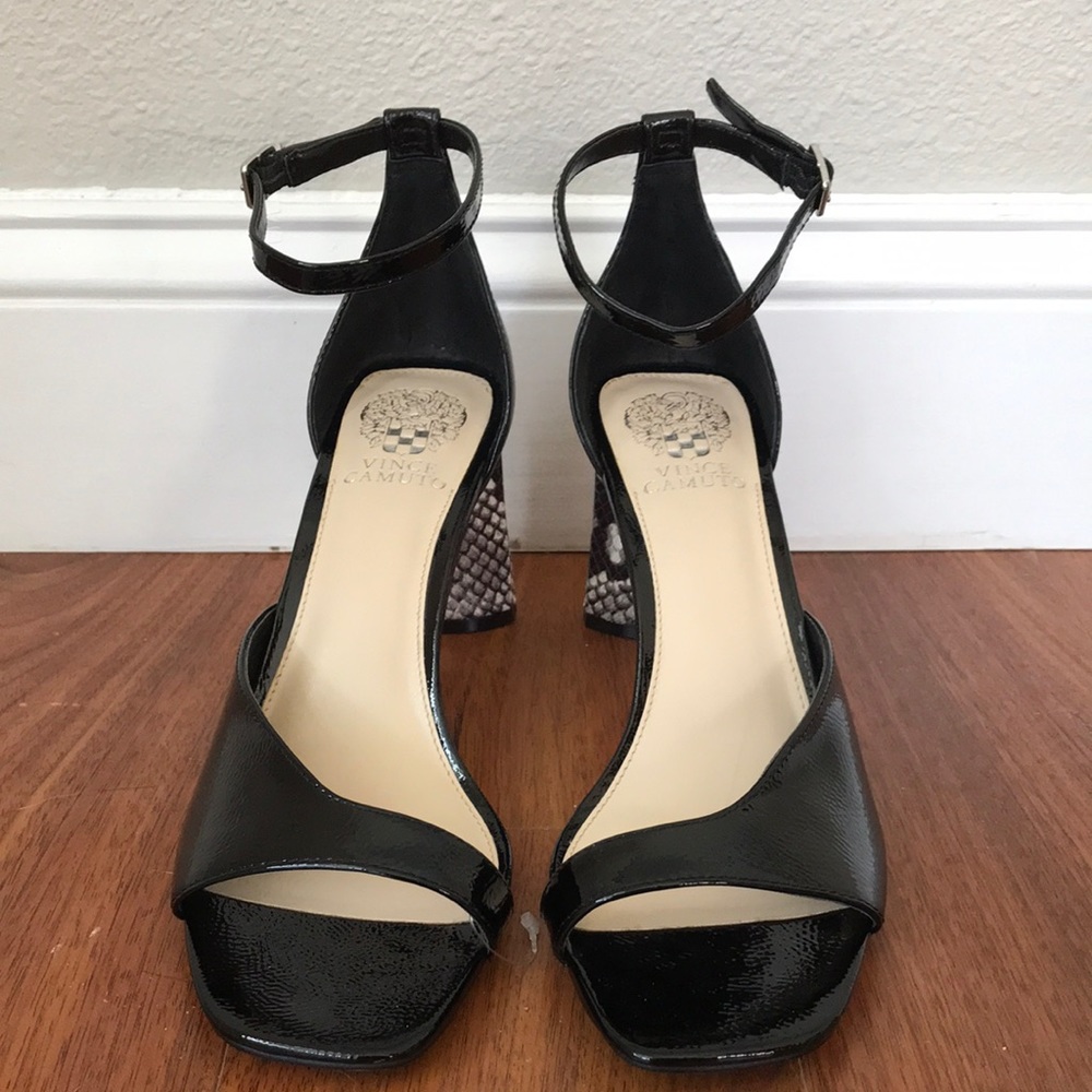VINCE CAMUTO BLACK ANKLET HEELS
